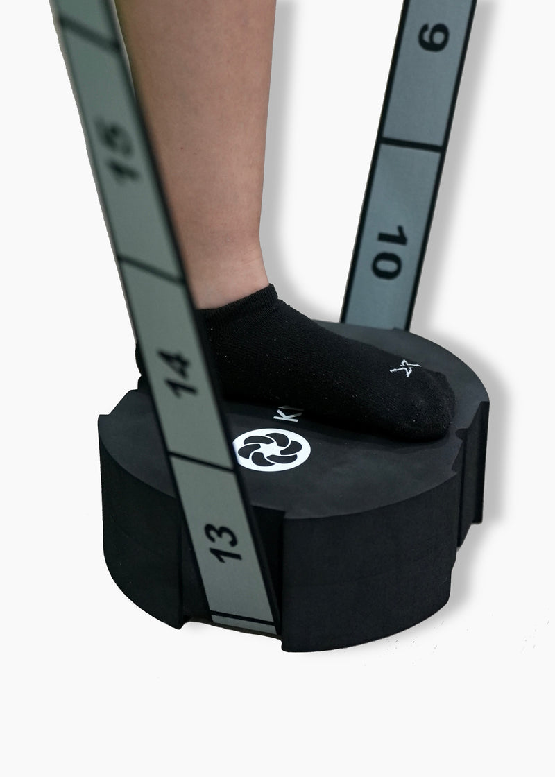 Load image into Gallery viewer, KNKMiami - Circular Yoga Block + Platinum Bundle (24-Loop Medium Band)
