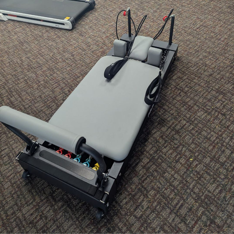 Load image into Gallery viewer, Muscle D Fitness - Pilates Table - Pilates Reformer
