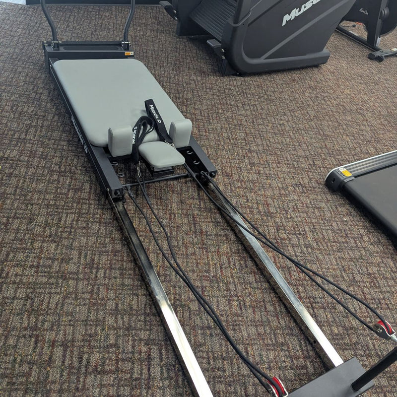 Load image into Gallery viewer, Muscle D Fitness - Pilates Table - Pilates Reformer

