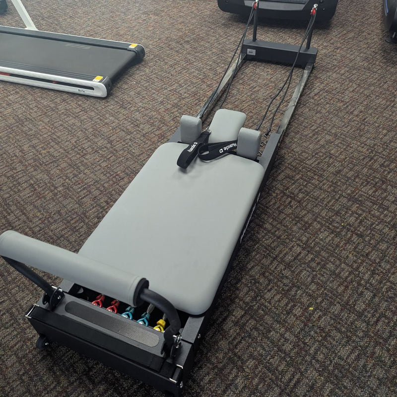 Load image into Gallery viewer, Muscle D Fitness - Pilates Table - Pilates Reformer
