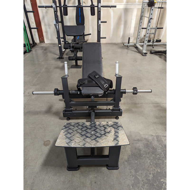 Load image into Gallery viewer, SFE Commercial Plate Loaded Hip Thrust Glute Machine (New)
