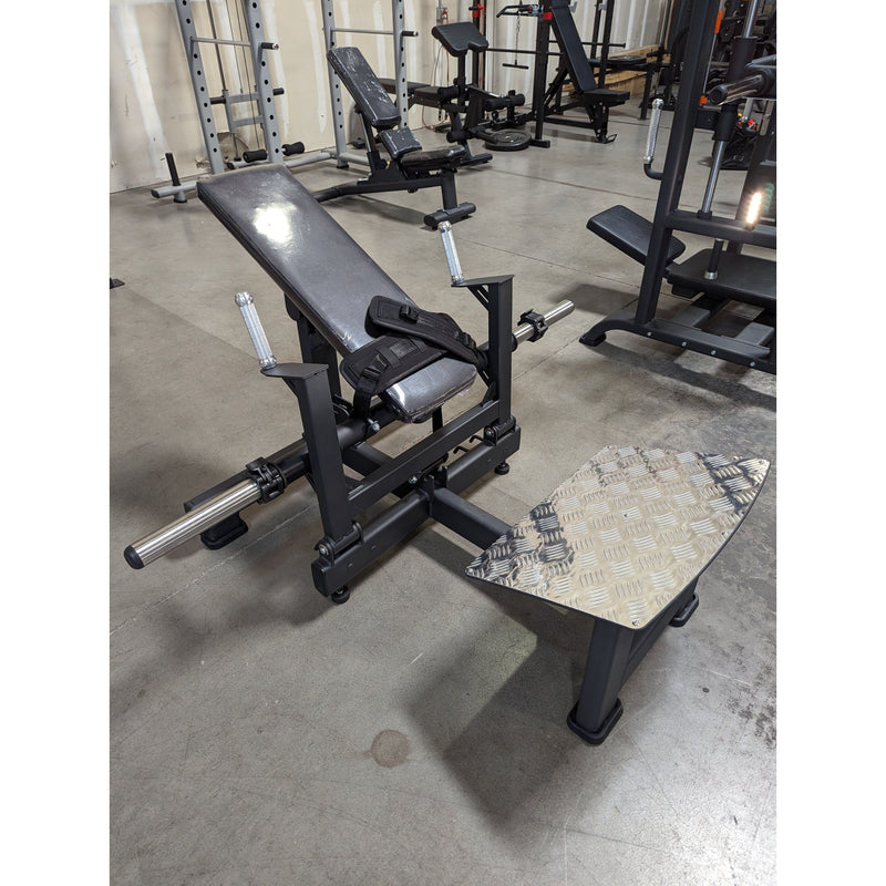 Load image into Gallery viewer, SFE Commercial Plate Loaded Hip Thrust Glute Machine (New)
