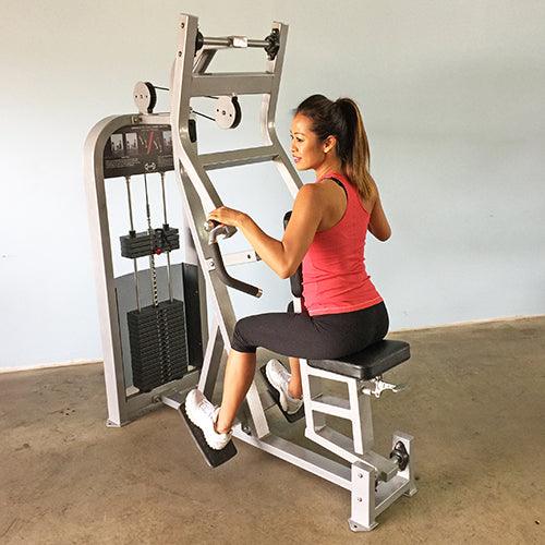 Load image into Gallery viewer, Muscle D Fitness - Classic Seated Row - Pin Selectorized - Back Workout
