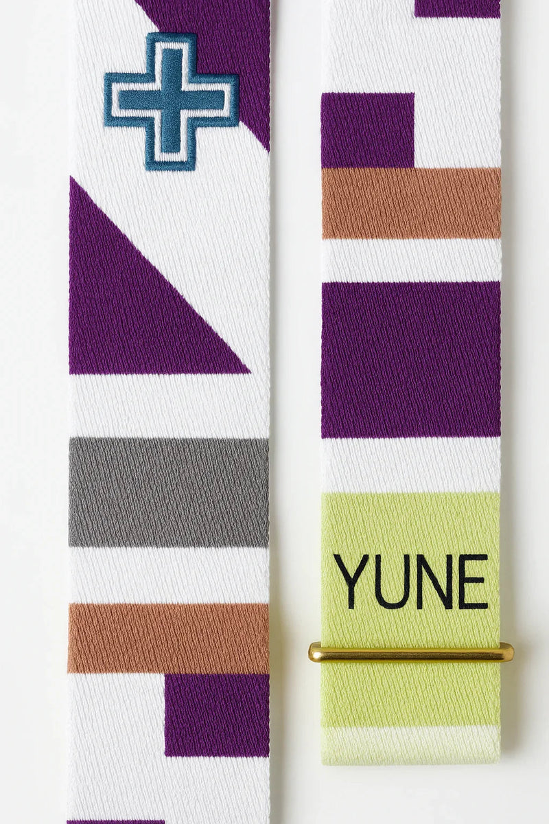 Load image into Gallery viewer, Yune Yoga - Gemini Yoga Strap – White Stretching Strap w/ Metal Buckles | Yune Yoga

