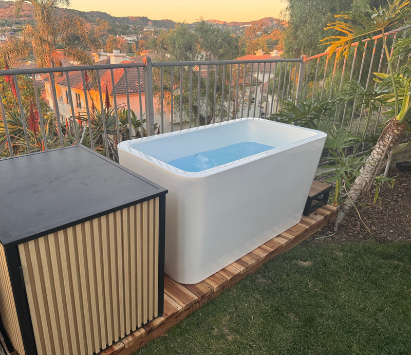 Load image into Gallery viewer, RevX Wellness - RevX Acrylic X Tub Cold Plunge + LUX High Performance Chiller and Filtration System
