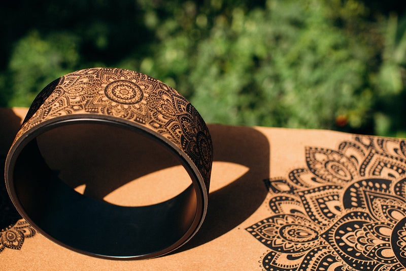 Load image into Gallery viewer, Yoga Design Lab - Yoga Wheel Cork Mandala Black
