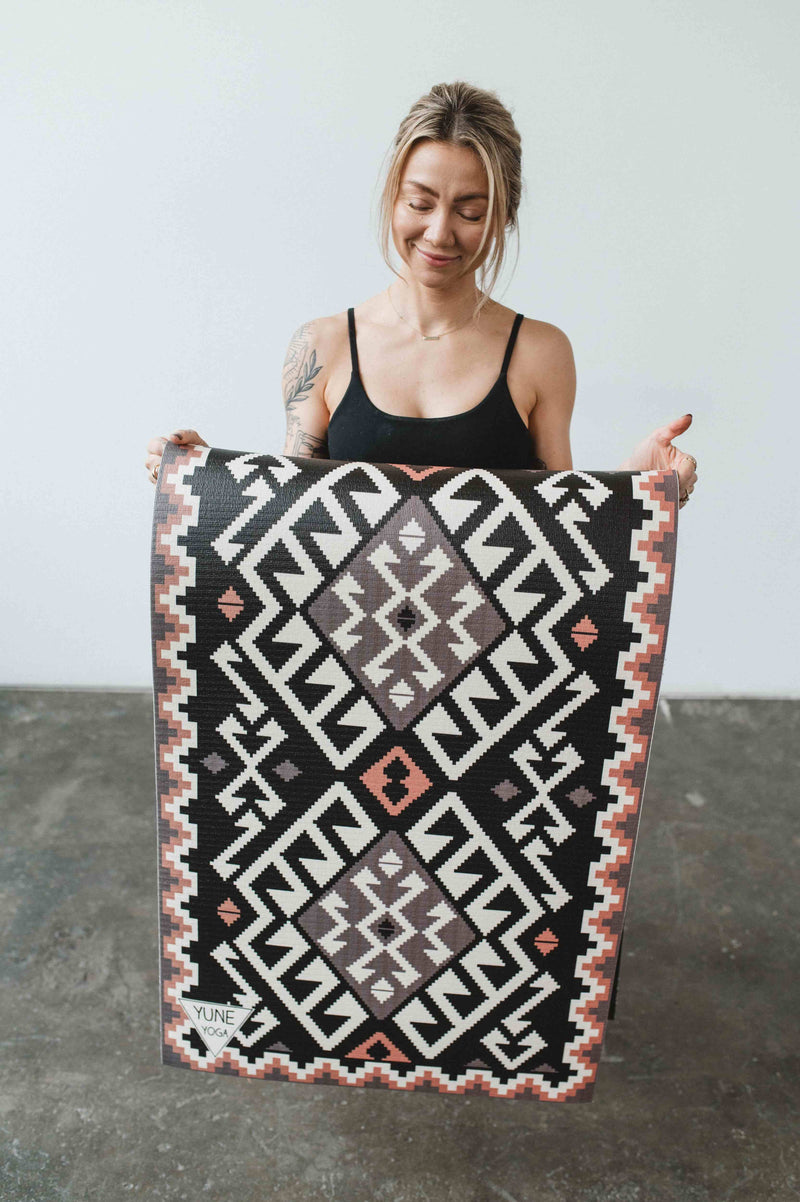Load image into Gallery viewer, Yune Yoga - Yoga Mat | 6mm Thick | Brown | Non-Slip | Eco Friendly | Yune Yoga | Moab Rock
