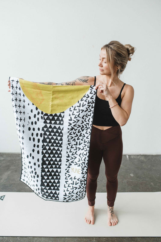 Yoga Towel | Non Slip Silicon Nubs | Absorbent Microfiber | White Black | Yune Yoga | The Jagger