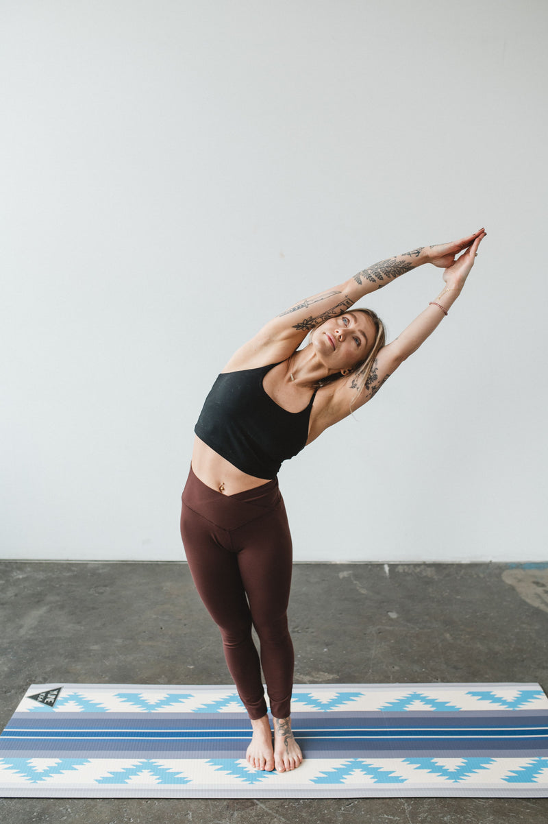Load image into Gallery viewer, Yune Yoga - Yoga Mat | 6mm Thick | Blue | Non-Slip | Eco Friendly | Yune Yoga | Bear Creek Juniper
