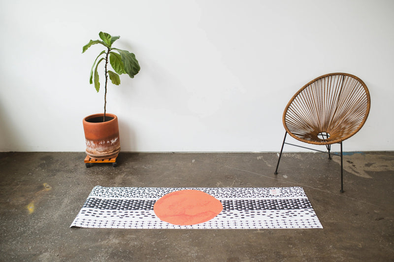 Load image into Gallery viewer, Yune Yoga - Yoga Mat | 6mm Thick | Black White | Non-Slip | Eco Friendly | Yune Yoga | Bowie
