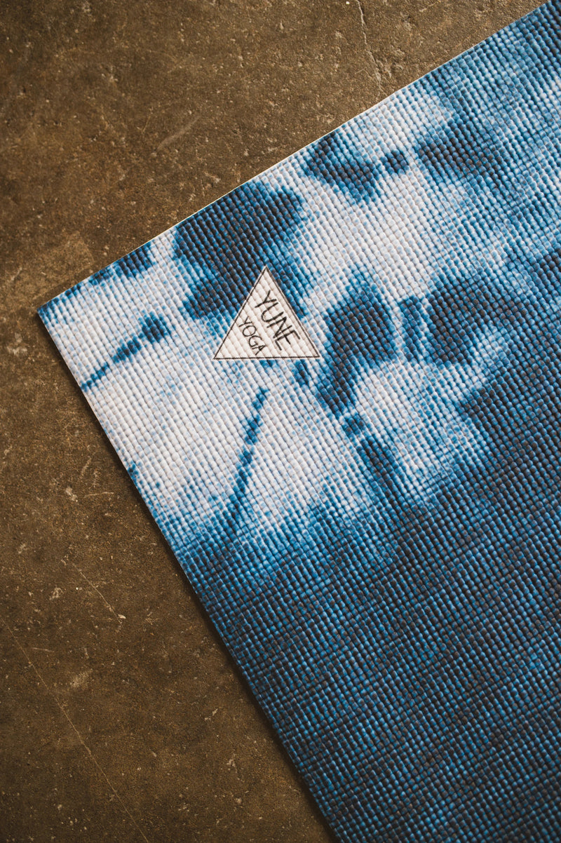 Load image into Gallery viewer, Yune Yoga - Yoga Mat | 6mm Thick | Blue Tie Dye | Non-Slip | Eco Friendly | Yune Yoga | Ataraxy
