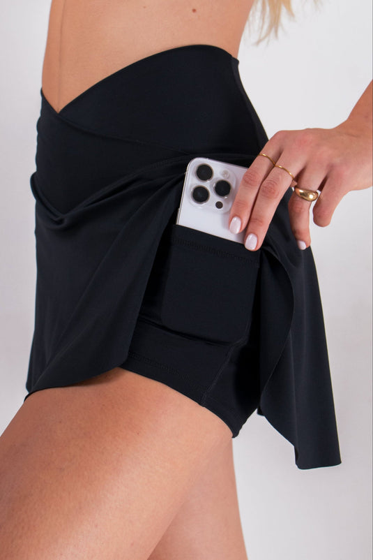 Runner's Athletics - Hot Girl Athletic Skort with Pockets in LuxeForm (Black)