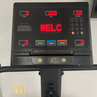 Load image into Gallery viewer, SFE - Stepmill Pro (Stairmaster) w/ Revolving Steps and Performance Monitor (New)
