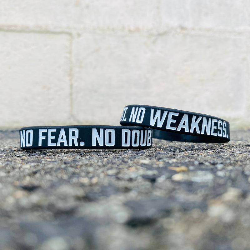 Load image into Gallery viewer, Elite Athletic Gear - No fear. No doubt. No weakness. Wristband.
