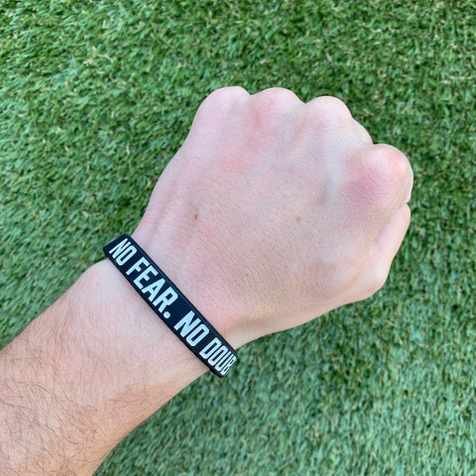 Elite Athletic Gear - No fear. No doubt. No weakness. Wristband.