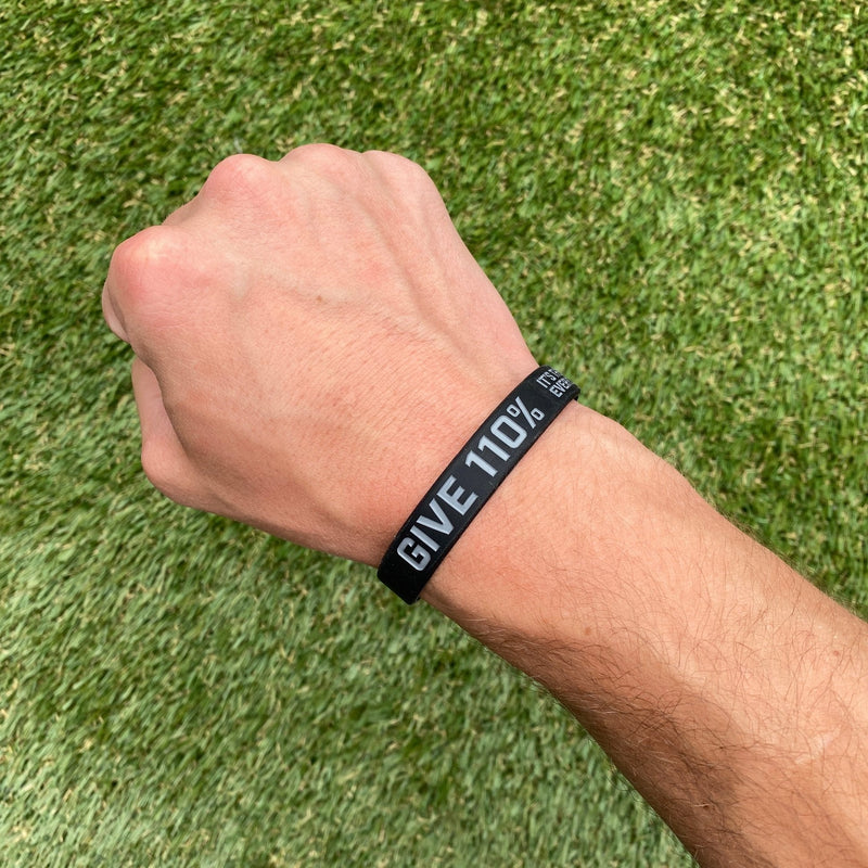 Load image into Gallery viewer, Elite Athletic Gear - Give 110% Wristband
