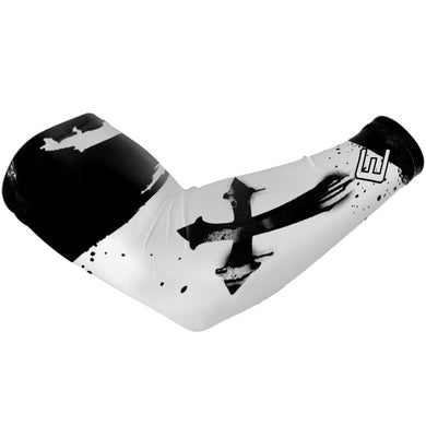 Elite Athletic Gear - Cross arm sleeve