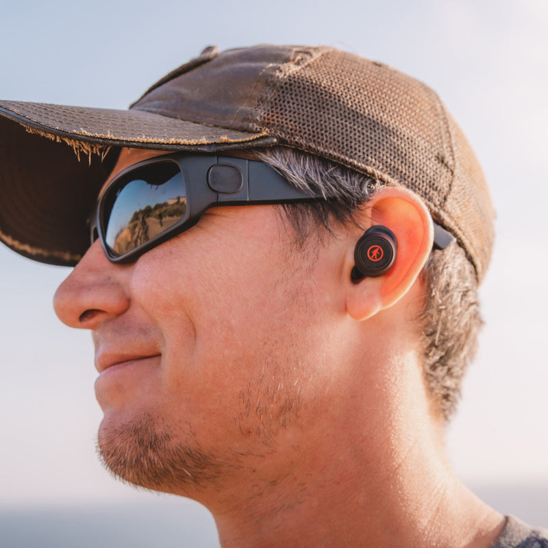Load image into Gallery viewer, Pearls Earbuds with Rechargeable Case
