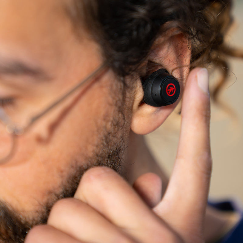 Load image into Gallery viewer, Pearls Earbuds with Rechargeable Case
