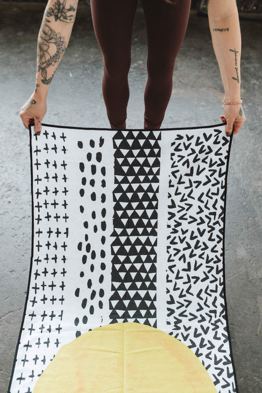 Yune Yoga - The Jagger Yoga Towel – Quick-Dry, Non-Slip, Eco-Friendly Hot Yoga Towel