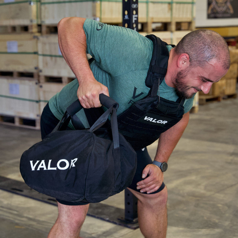 Load image into Gallery viewer, Valor Fitness - Self-Fill Strongman Throw Sandbag
