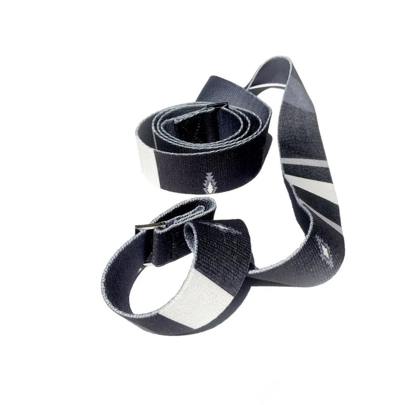 Load image into Gallery viewer, Yune Yoga - Yoga Strap Dark Suzy
