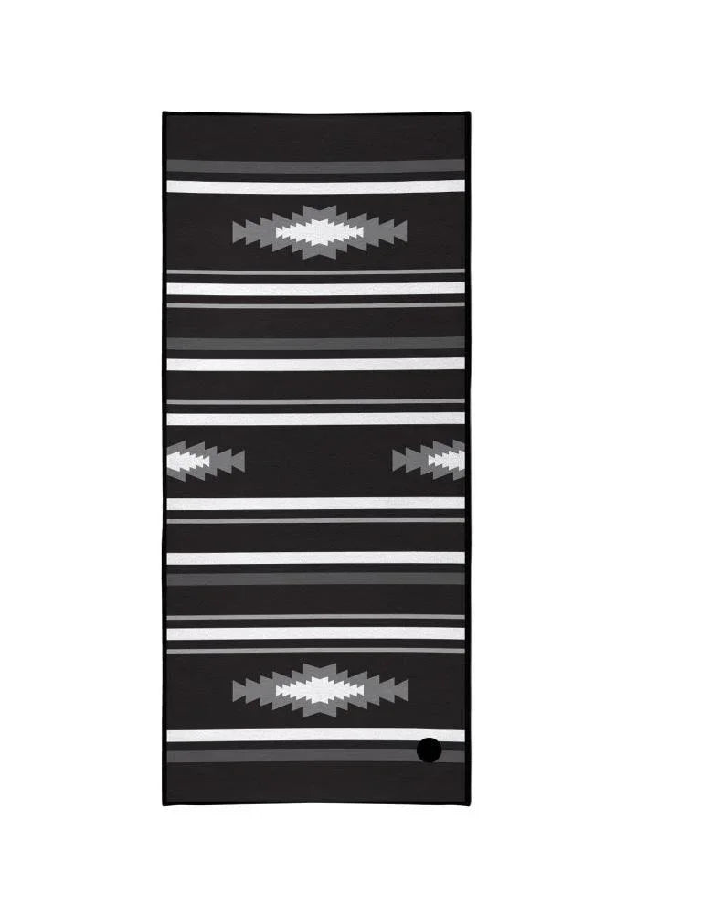 Load image into Gallery viewer, Yune Yoga - Yoga Towel Dark Suzy
