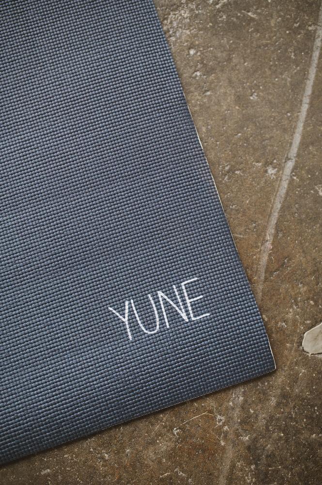 Load image into Gallery viewer, Yune Yoga - Yoga Mat | 6mm Lightweight | Blue Moon | Non-Slip | Eco Friendly | Yune Yoga | Alpha Centurion
