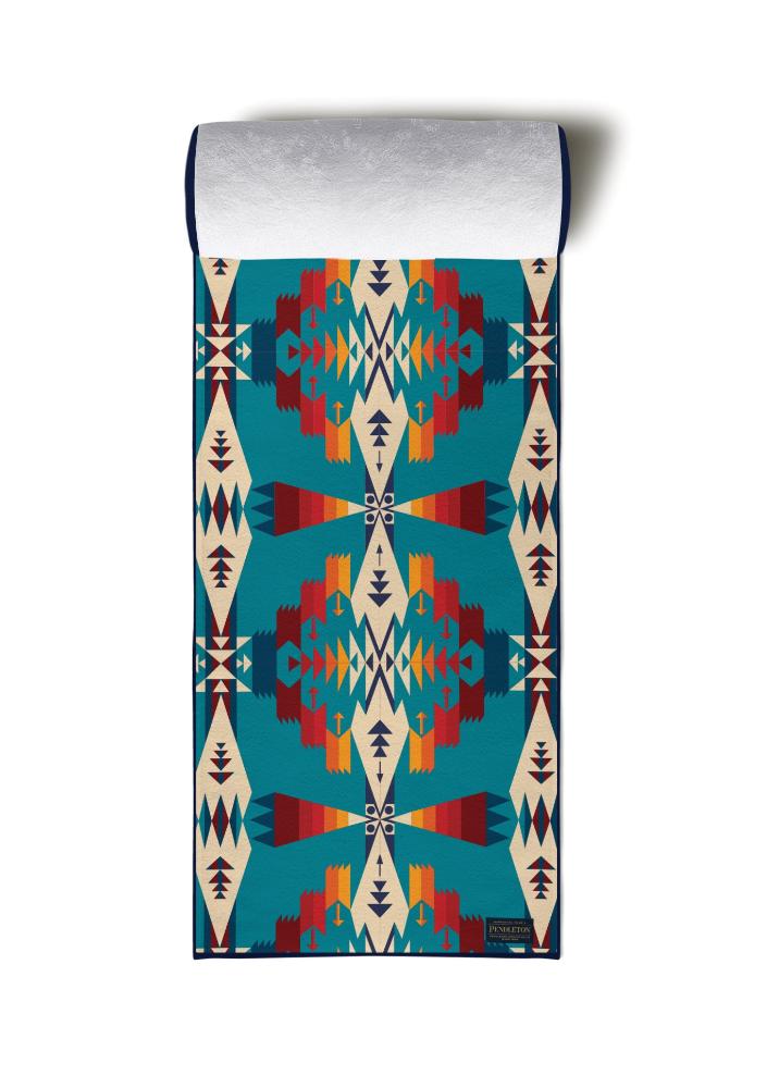 Load image into Gallery viewer, Yune Yoga - Yoga Towel | Lightweight | Turquoise | Silicon Non Slip Nubs | Microfiber | Yune Yoga | Tucson Turquoise
