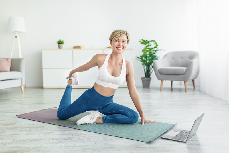 Load image into Gallery viewer, Yune Yoga - Yoga Mat | 6mm Thick | Blue | Non-Slip | Eco Friendly | Yune Yoga | Dionysus
