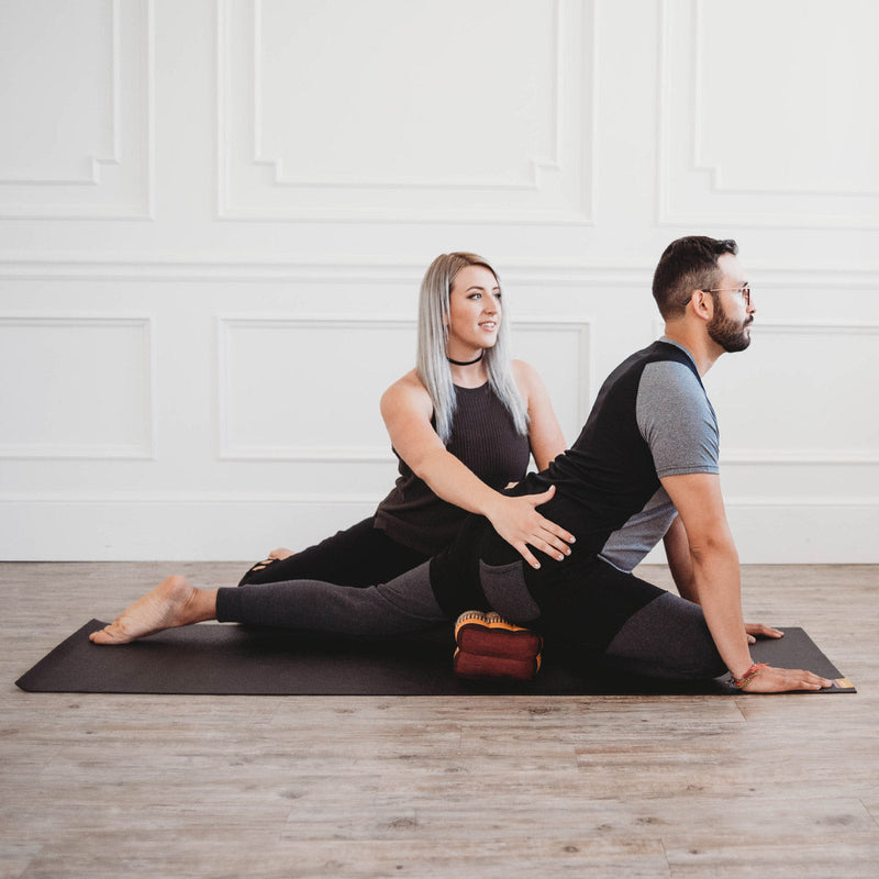 Load image into Gallery viewer, Yoga Design Lab - Zafuko Yoga &amp; Meditation Cushion
